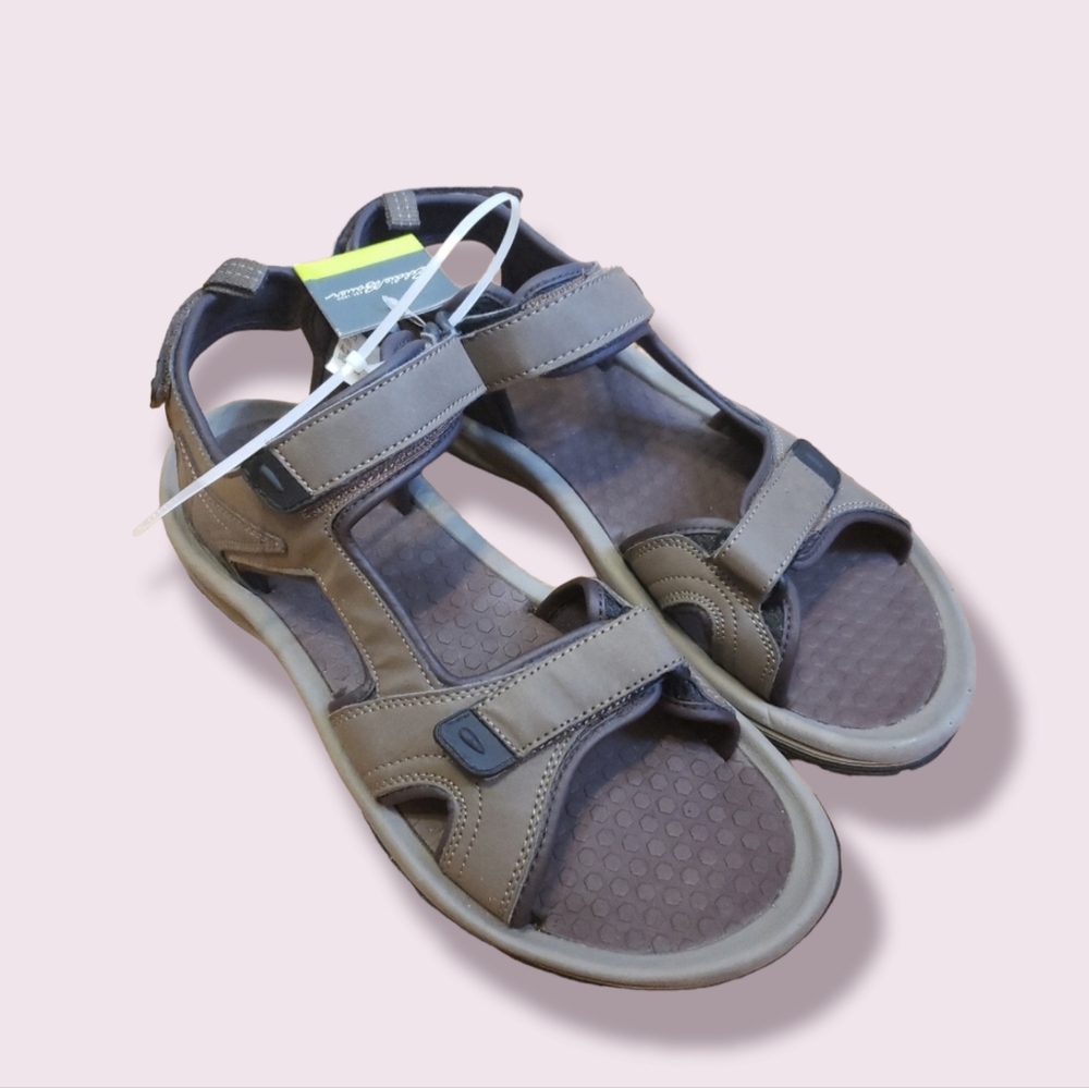 NWT - 3-Strap Sport Sandals - 13